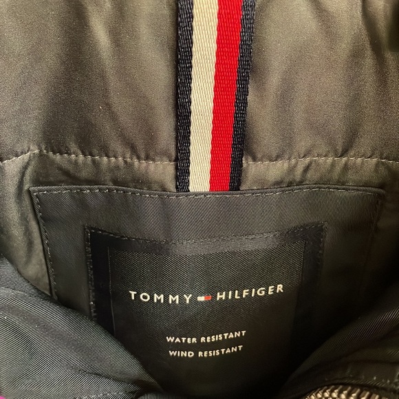 Tommy Hilfiger men’s water resistant performance bomber jacket lots pocket Med - Picture 4 of 16